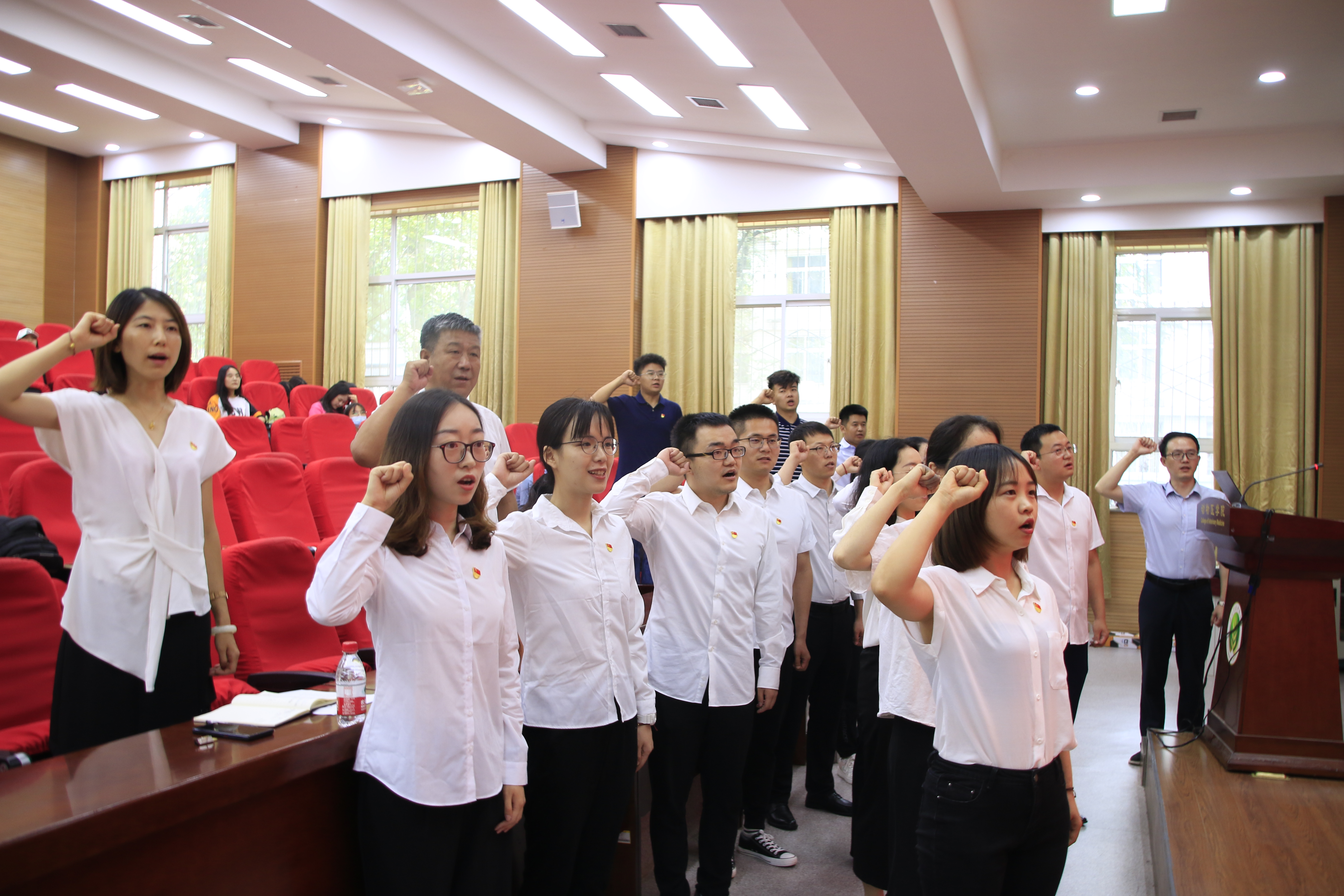 d8295f6c1b60408d85097418b92a9cbd.jpg d8295f6c1b60408d85097418b92a9cbd.jpg